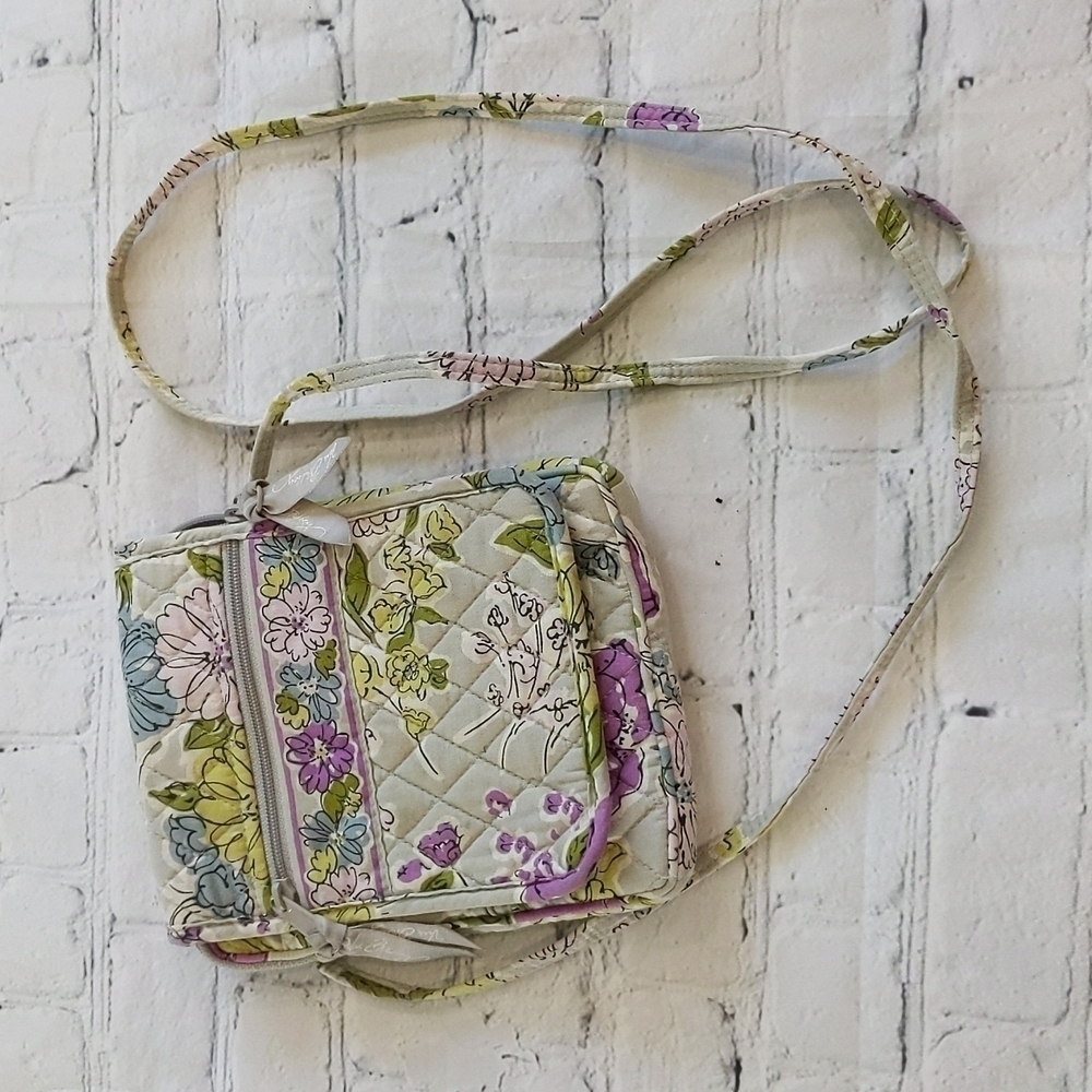 𝅺VERA Bradley Quilted Pastel Floral Crossbody Bag Purse